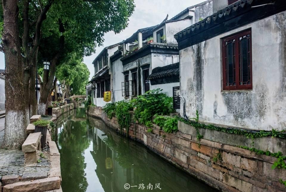 预计交通流量再创新高!春运首日 他们积极备战做好旅客出行安全